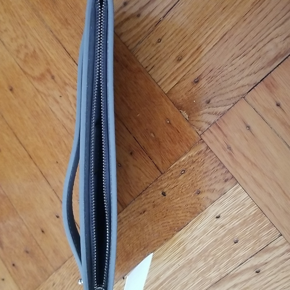 Senreve Clutch - Picture 4 of 5